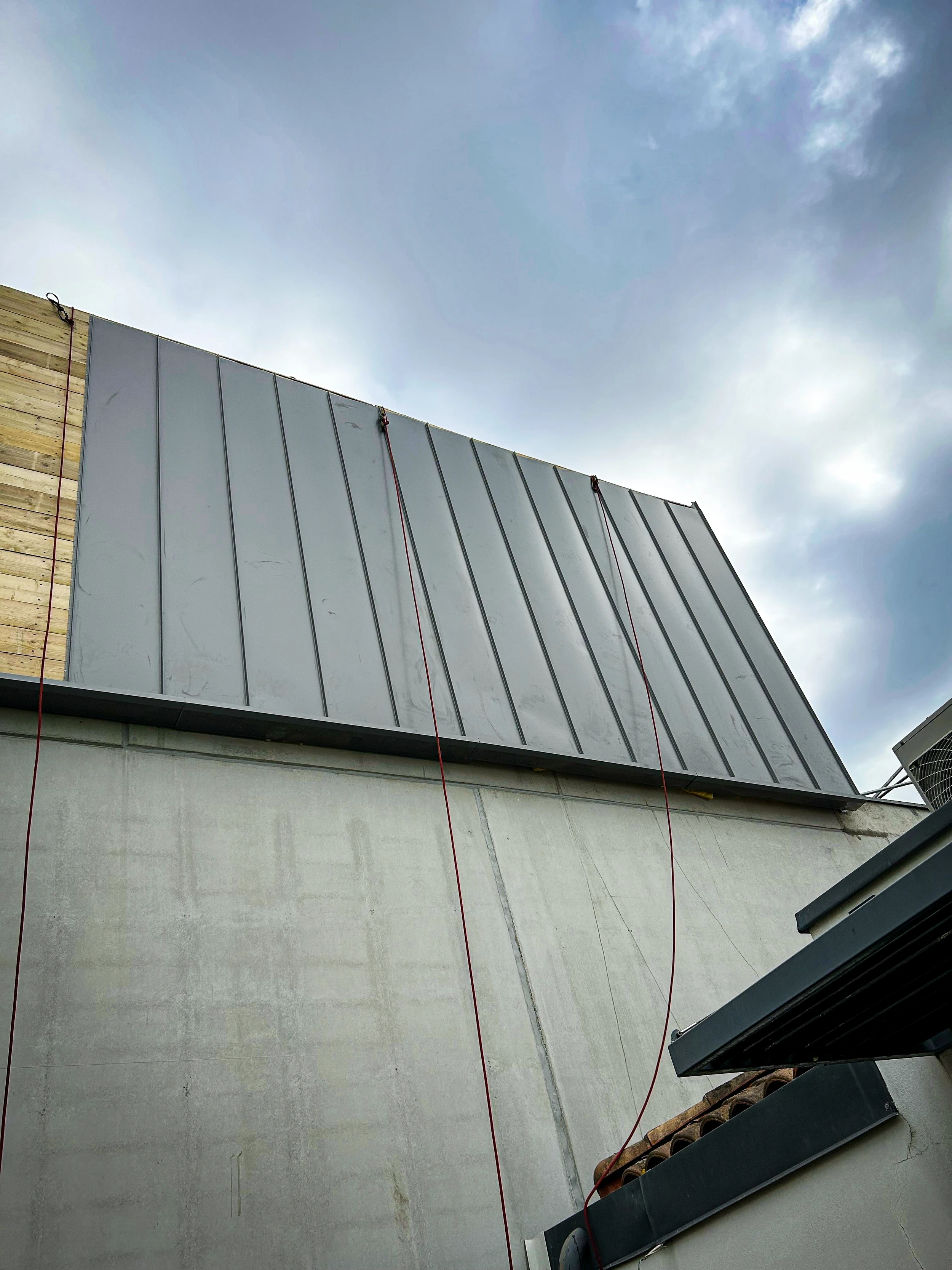 Intervention de cordistes MS Access pour mission bardage chez PLEBAC MÉRIGNAC à Talence (bâtiment) – 3